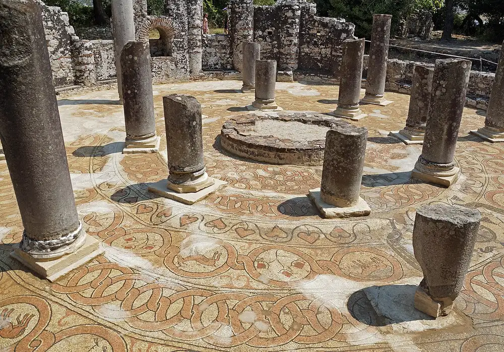 The circular baptistery at Butrint with its ring of columns and mosaic floor